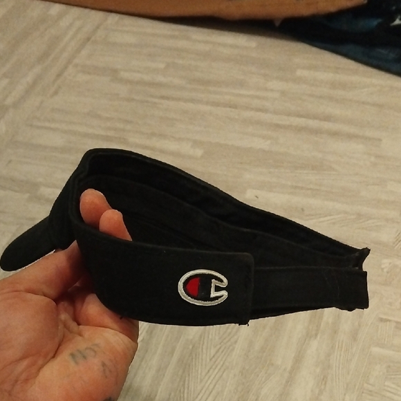 Champion Classic Black Visor - Picture 3 of 5